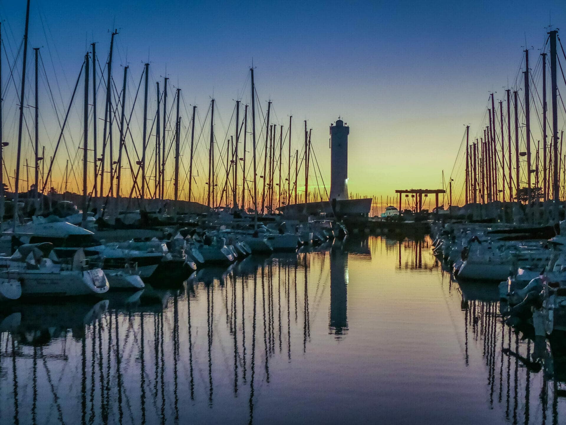arzon coucher soleil crouesty er lannic port nav 5 scaled 1