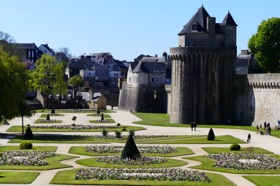 vannes scaled