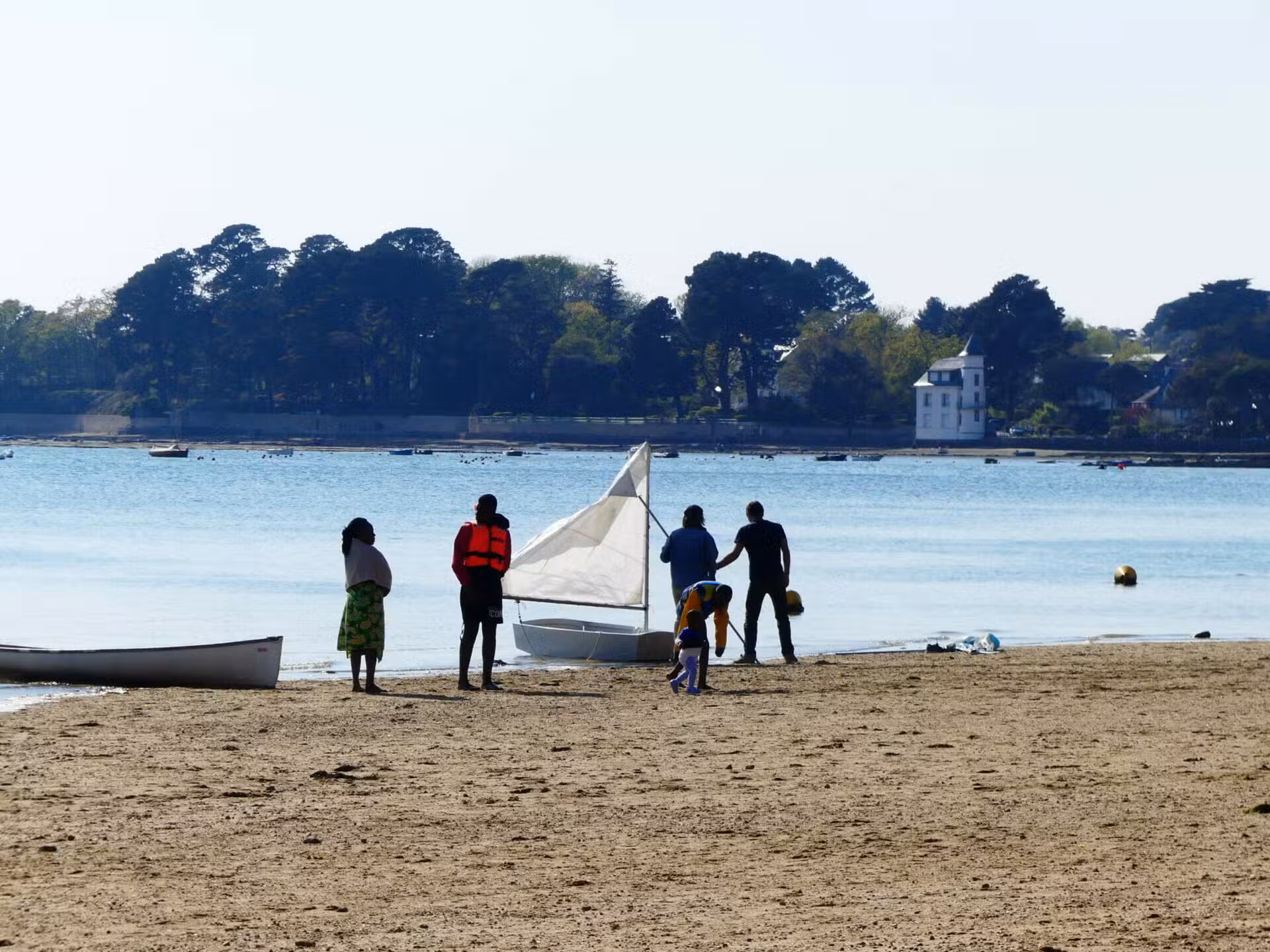 Plage de Kerbilouët — Arradon, station balnéaire du Golfe du Morbihan