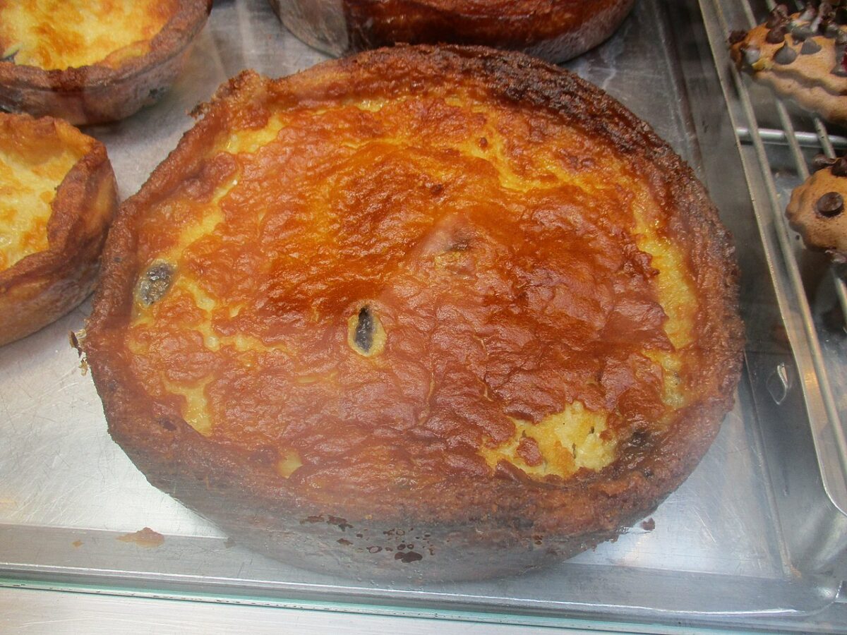 Far breton aux pruneaux