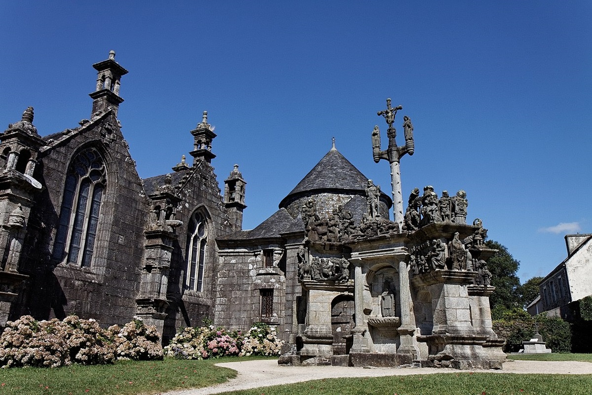 Enclos paroissial