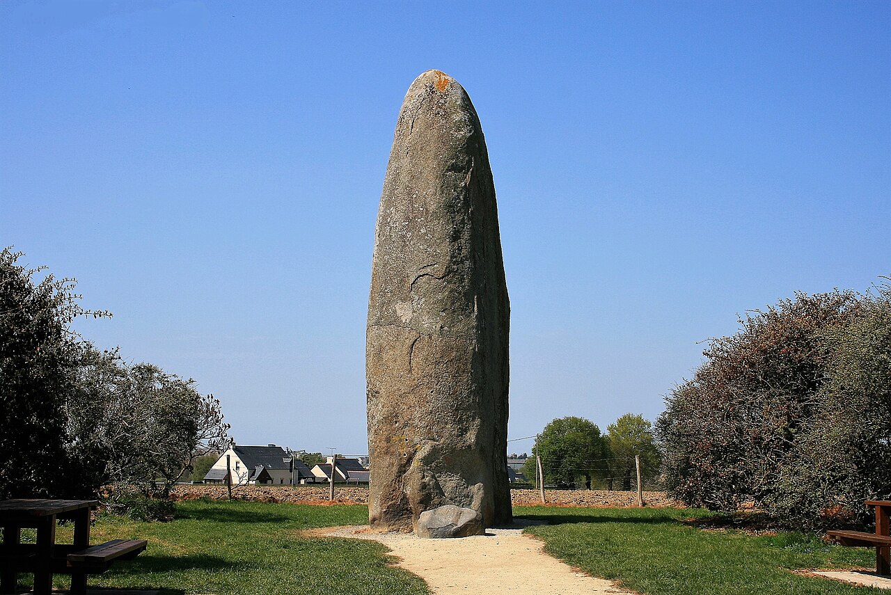 Menhir Champ-Dolent