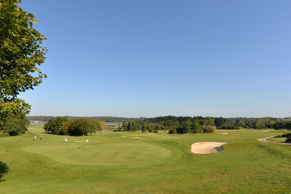 Vue sur la rivi&egrave;re d&rsquo;Auray depuis le golf Bluegreen Baden