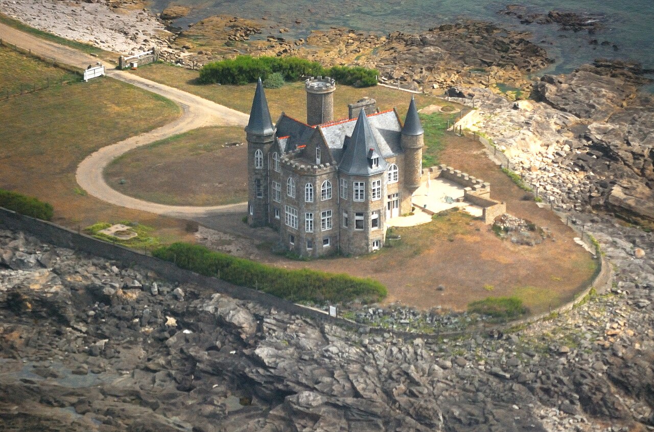Le château Turpault vu du ciel — pointe de Beg-er-Lann, Quiberon