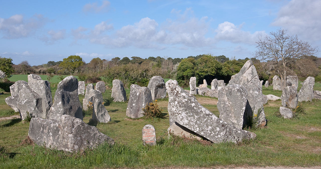 Alignements de menhirs de Kerzerho à Erdeven, Morbihan