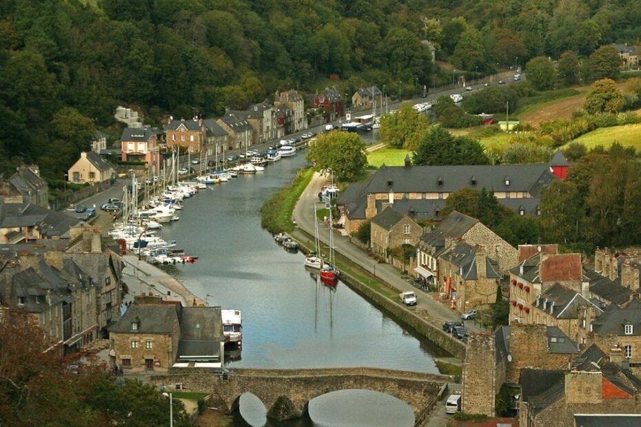 dinan bretagne