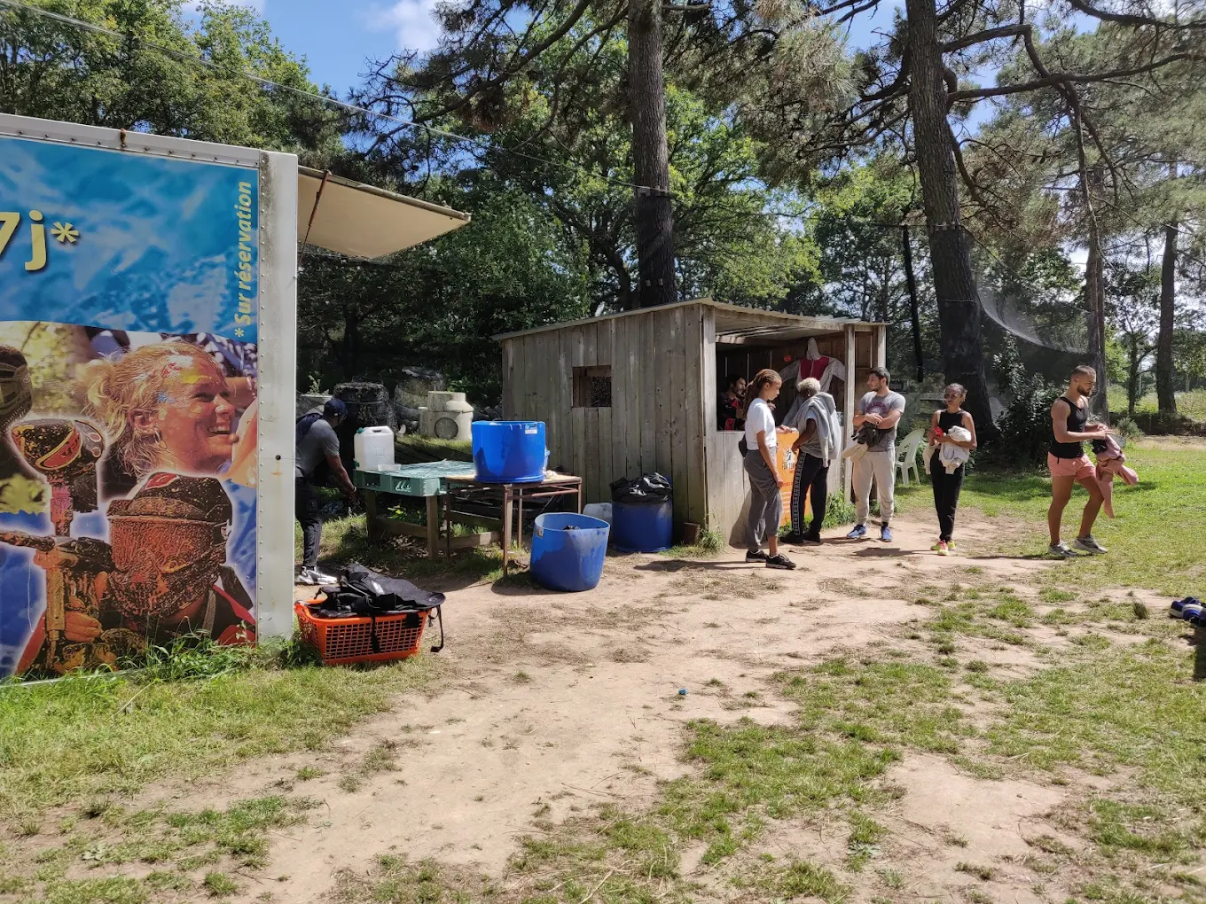 Terrain de paintball Fun Team Carnac — joueurs en action sur le site de la route du Hahon
